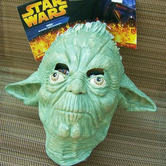YODA MASK DELUXE VINYL STAR WARS CHARACTER REAL-LOOKING HALLOWEEN CHILD-SIZED - Picture 1 of 1